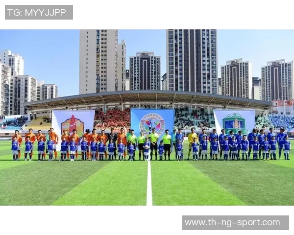 大理足球队奋勇拼搏展现团队精神助力地方体育发展与城市形象提升 大理足球队奋勇拼搏展现团队精神助力地方体育发展与城市形象提升